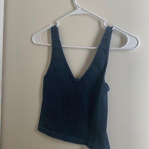 Nikibiki crop tank